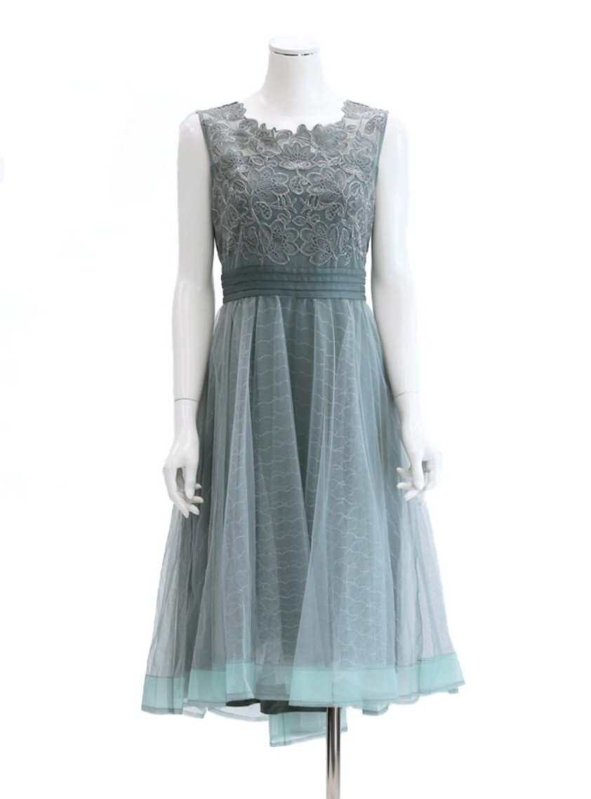 ノースリーブ刺繍切り替えチュールスカートフィット＆フレアワンピース