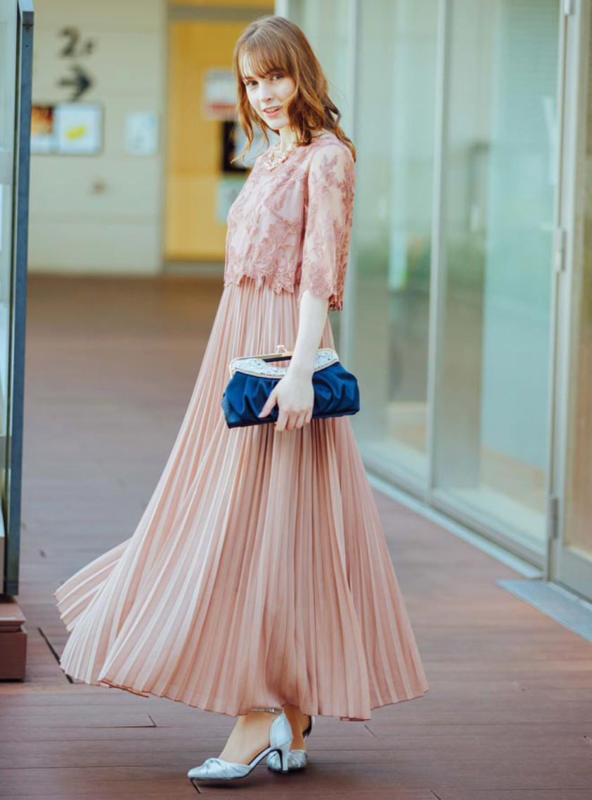 袖あり花柄刺繍シアーレース切替えシフォンプリーツワンピース