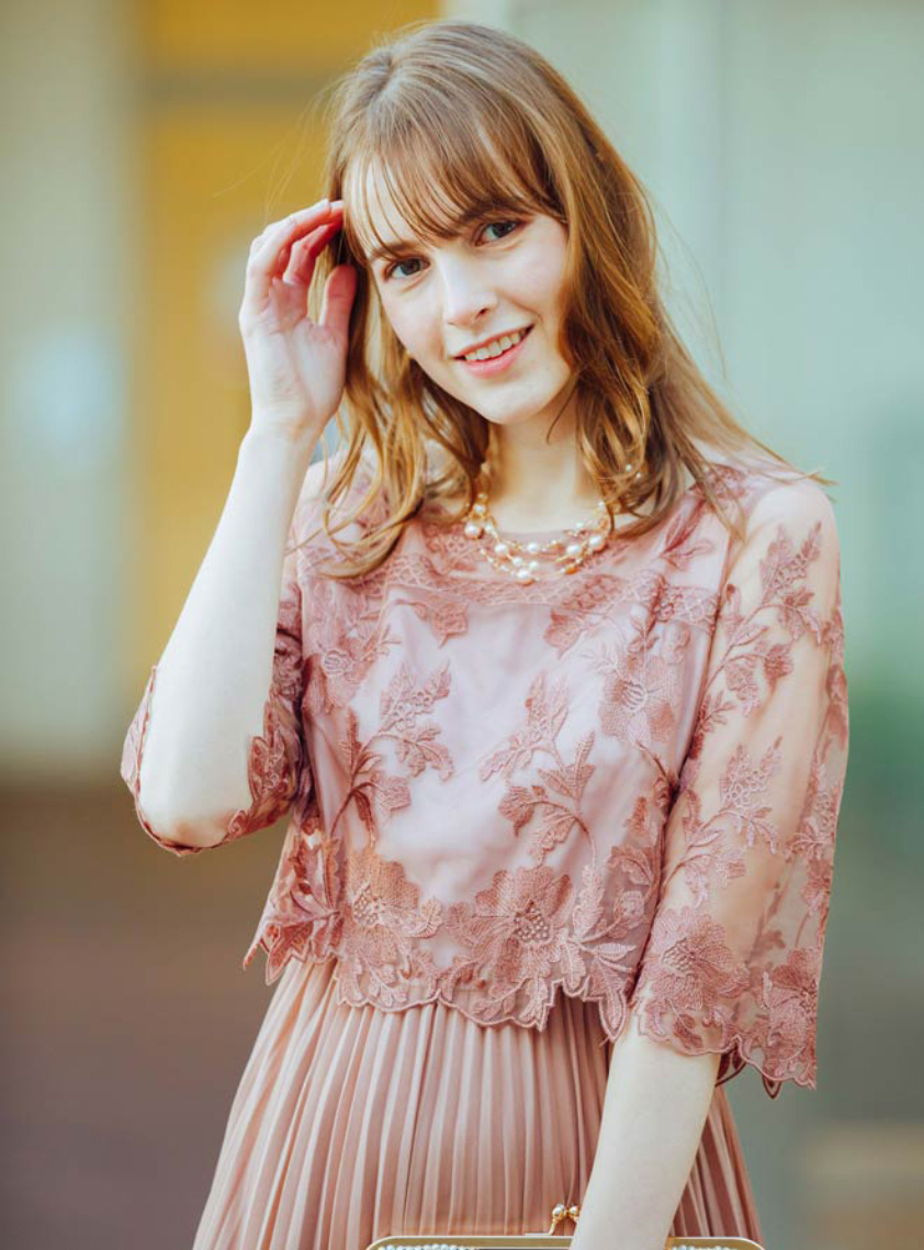 袖あり花柄刺繍シアーレース切替えシフォンプリーツワンピース