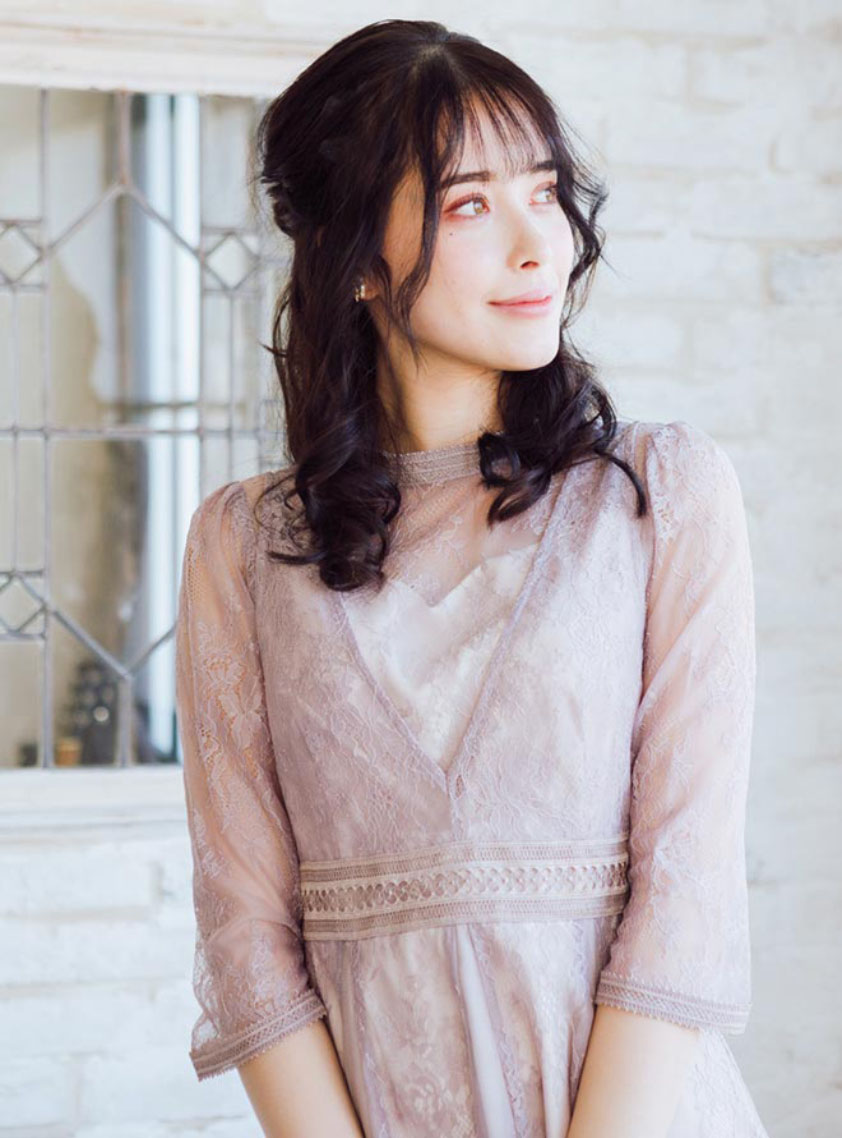 レイヤードレーススタンドカラー7分袖ワンピース｜結婚式