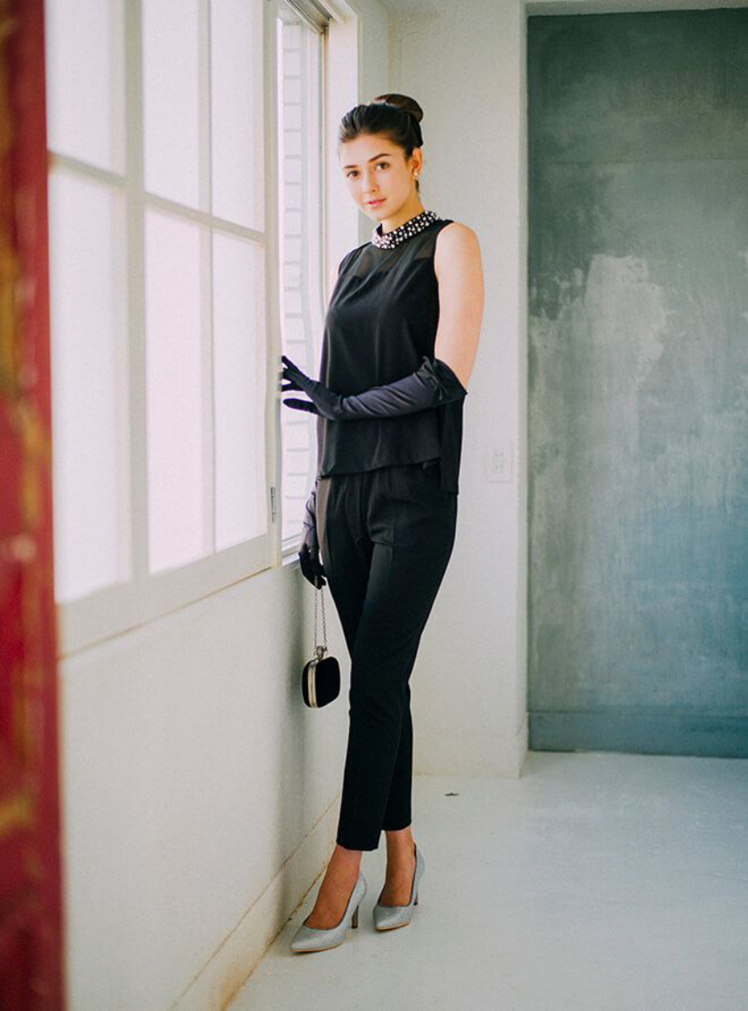 ノースリーブパール付ハイネックセットアップパンツ｜結婚式パーティの