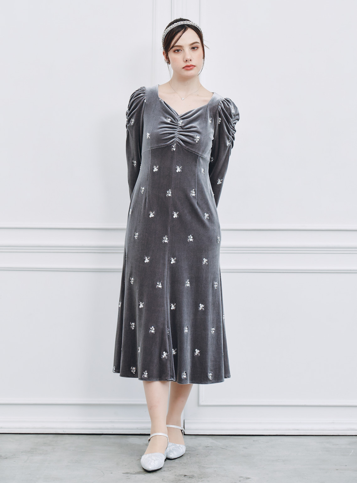 CELFORD】花柄刺繍ベロアワンピース｜結婚式パーティのレンタルドレス