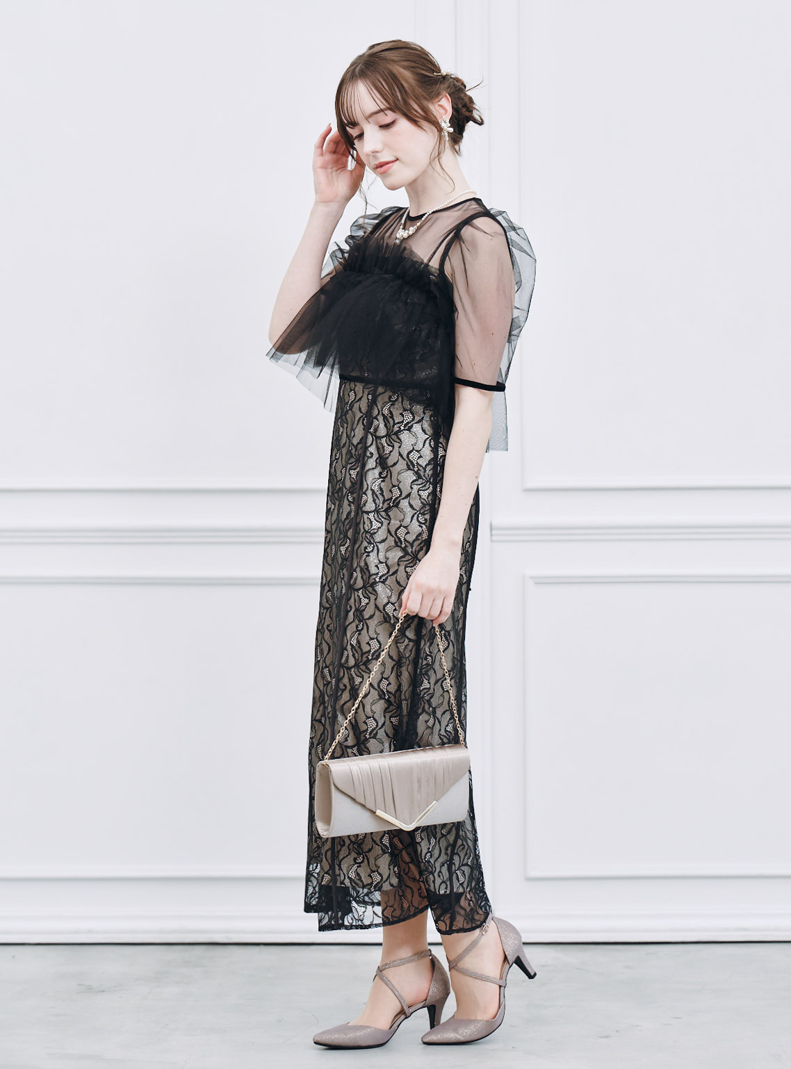 【美品】シルバーリーフレースレイヤードドレス FRAY I.Dピンクベージュ FRAY I.D】シルバーリーフレースレイヤードワンピース｜結婚式パーティ