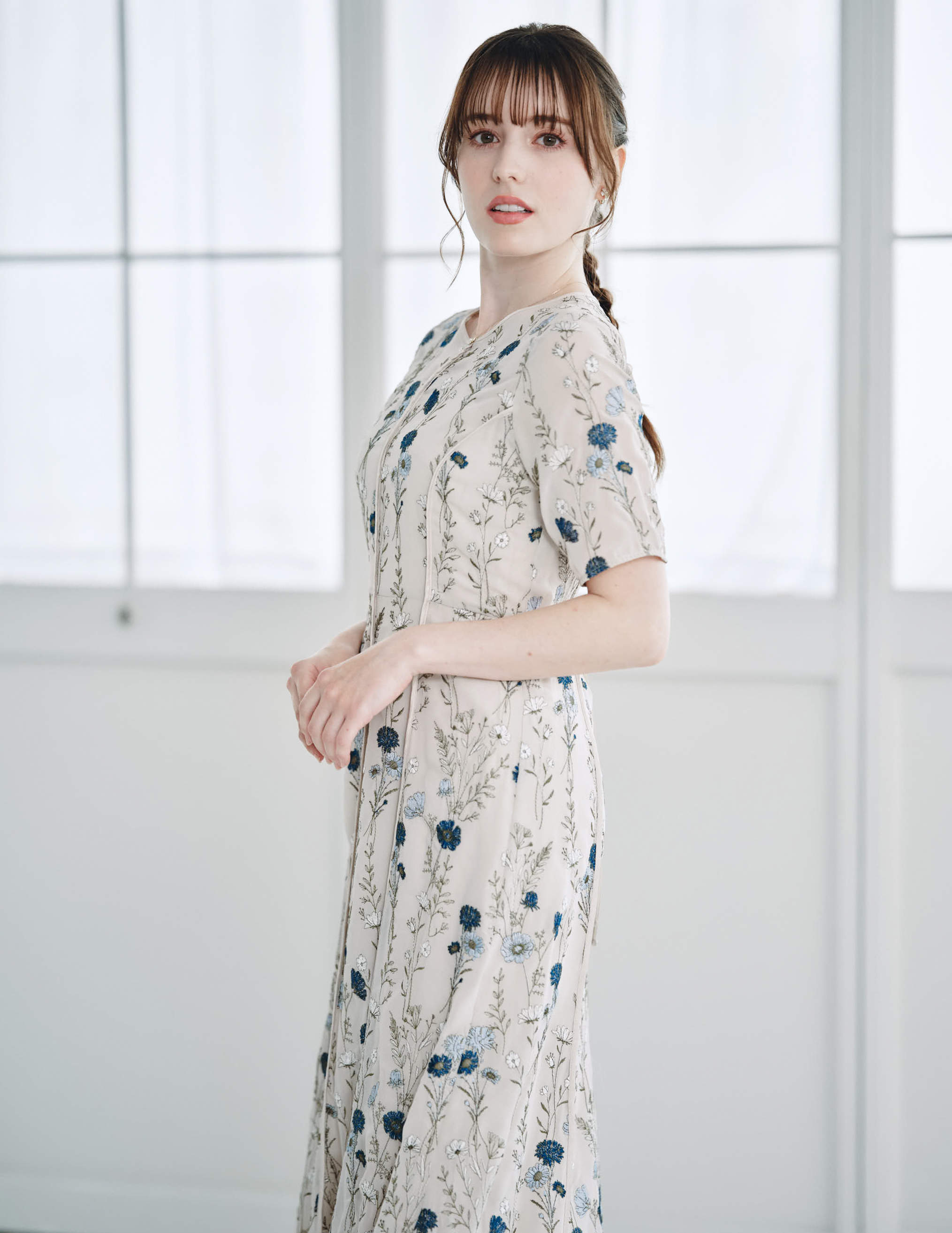 FRAY I.D】ボタニカルエンブロイダリーワンピース｜結婚式パーティの